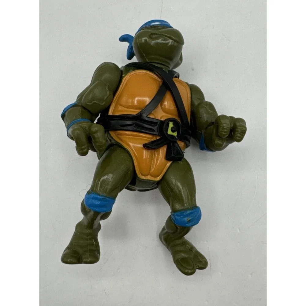 1988 Teenage‎ Mutant Ninja Turtles TMNT Leonardo Action Figure W/ Belt